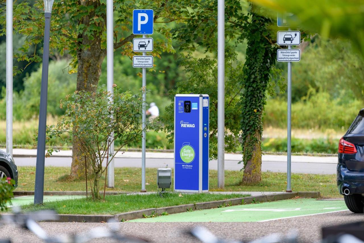 ホテル イビス スタイルズ レーゲンスブルク エクステリア 写真